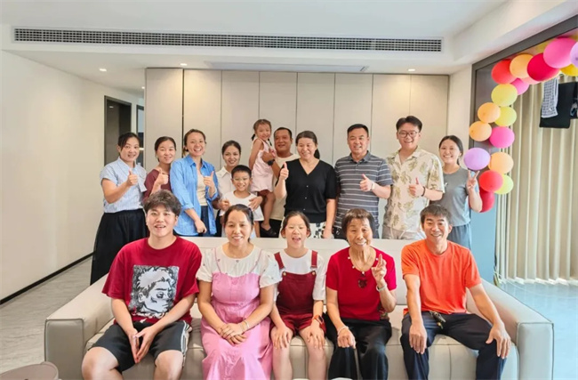 雨晴防水施工隊(duì)長(zhǎng)盛占峰實(shí)現(xiàn)買(mǎi)車(chē)買(mǎi)房夢(mèng) 在奮斗中書(shū)寫(xiě)雨晴人風(fēng)采